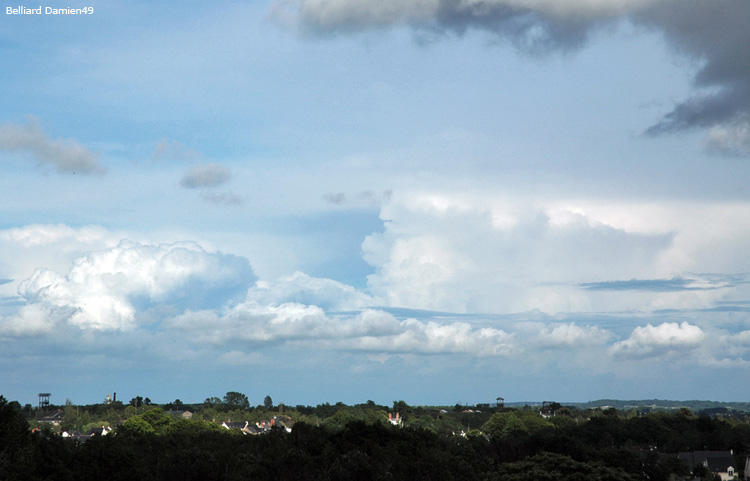 Photo de Cumulonimbus lointain le 06 juin 2005 en Anjou