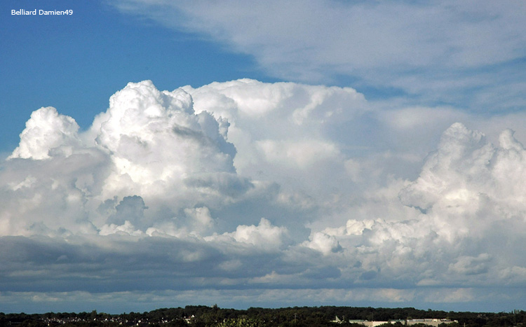 Photo de Cumulonimbus en Escalier 4g le 06 juin 2005 en Anjou