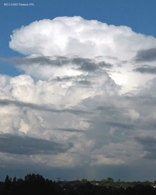 Photo de Cumulonimbus Calvus 5d le 06 juin 2005 en Anjou