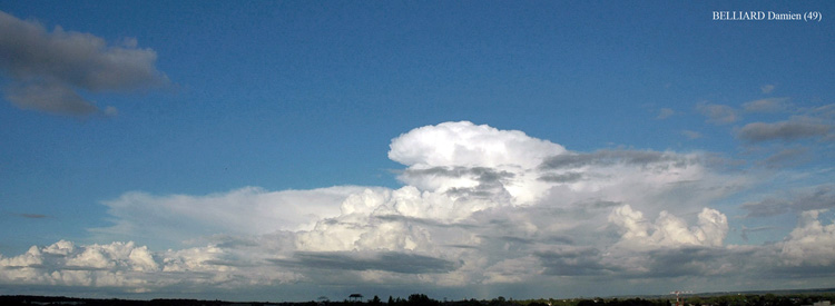 Photo de Cumulonimbus Calvus - Vue Générale 5b le 06 juin 2005 en Anjou