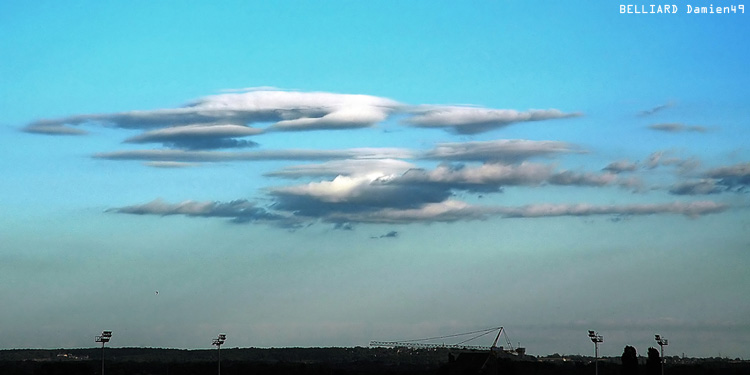 04 juillet 2005 - 21h02 - Altocumulus Lenticularis