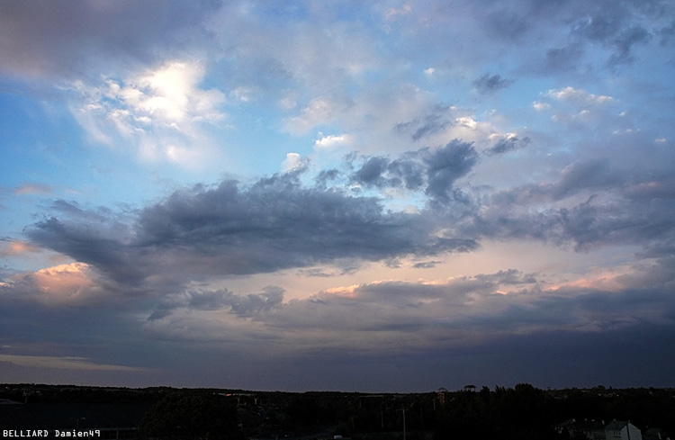 29 juillet 2005 - 21h26 - Stratocumulus Castellanus