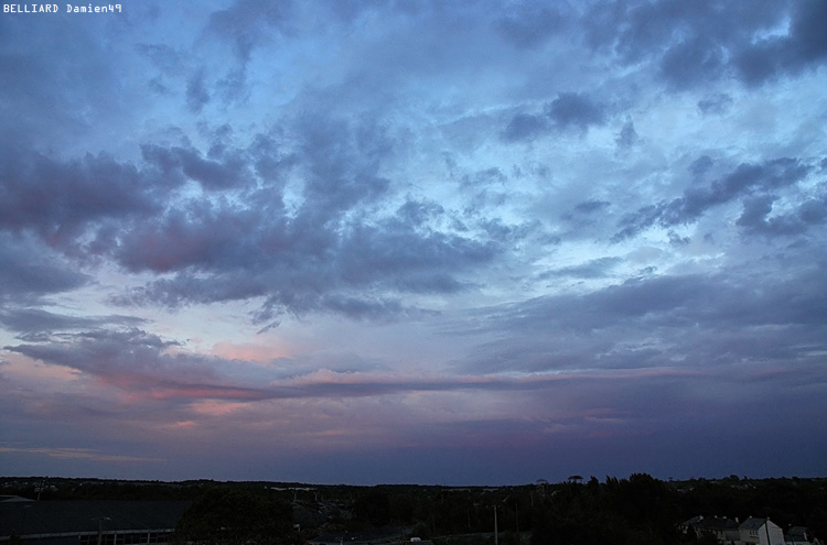 29 juillet 2005 - 21h38 - Stratocumulus Castellanus