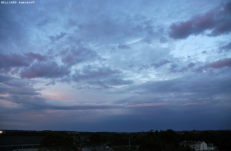 29 juillet 2005 - 21h41 - Stratocumulus Castellanus