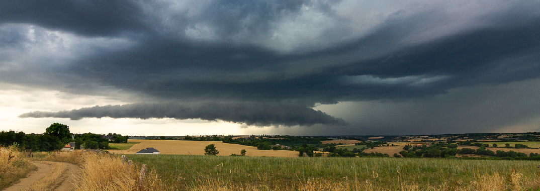 orage supercellulaire bannière 3