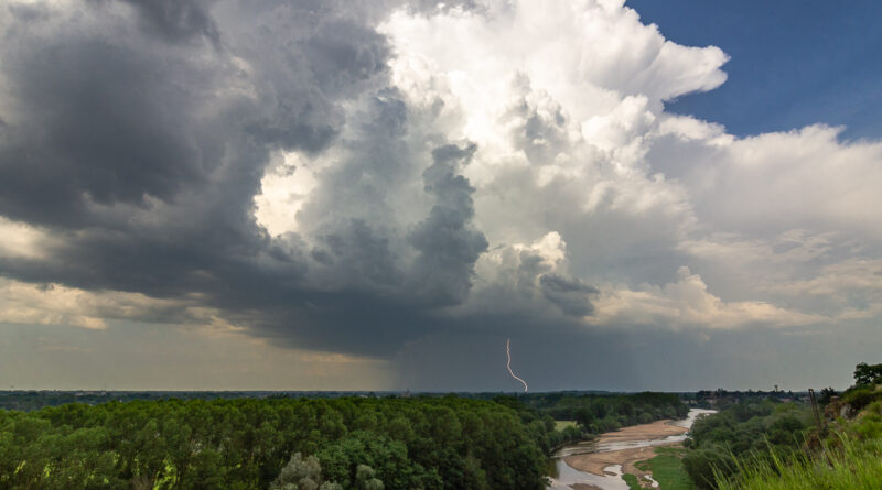 orage à propagation rétrograde